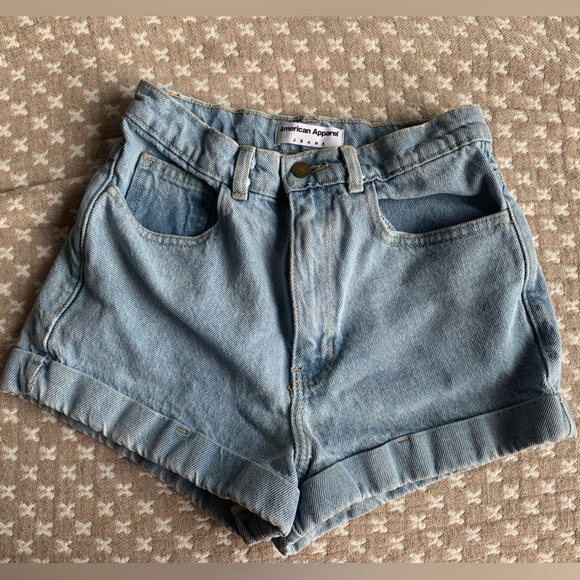 High Waisted denim cuffed shorts - Picture 3 of 8
